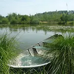 Camping Du Vivier Aux Carpes Campsite Paris