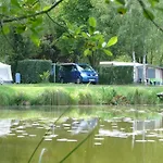 Camping Du Vivier Aux Carpes *