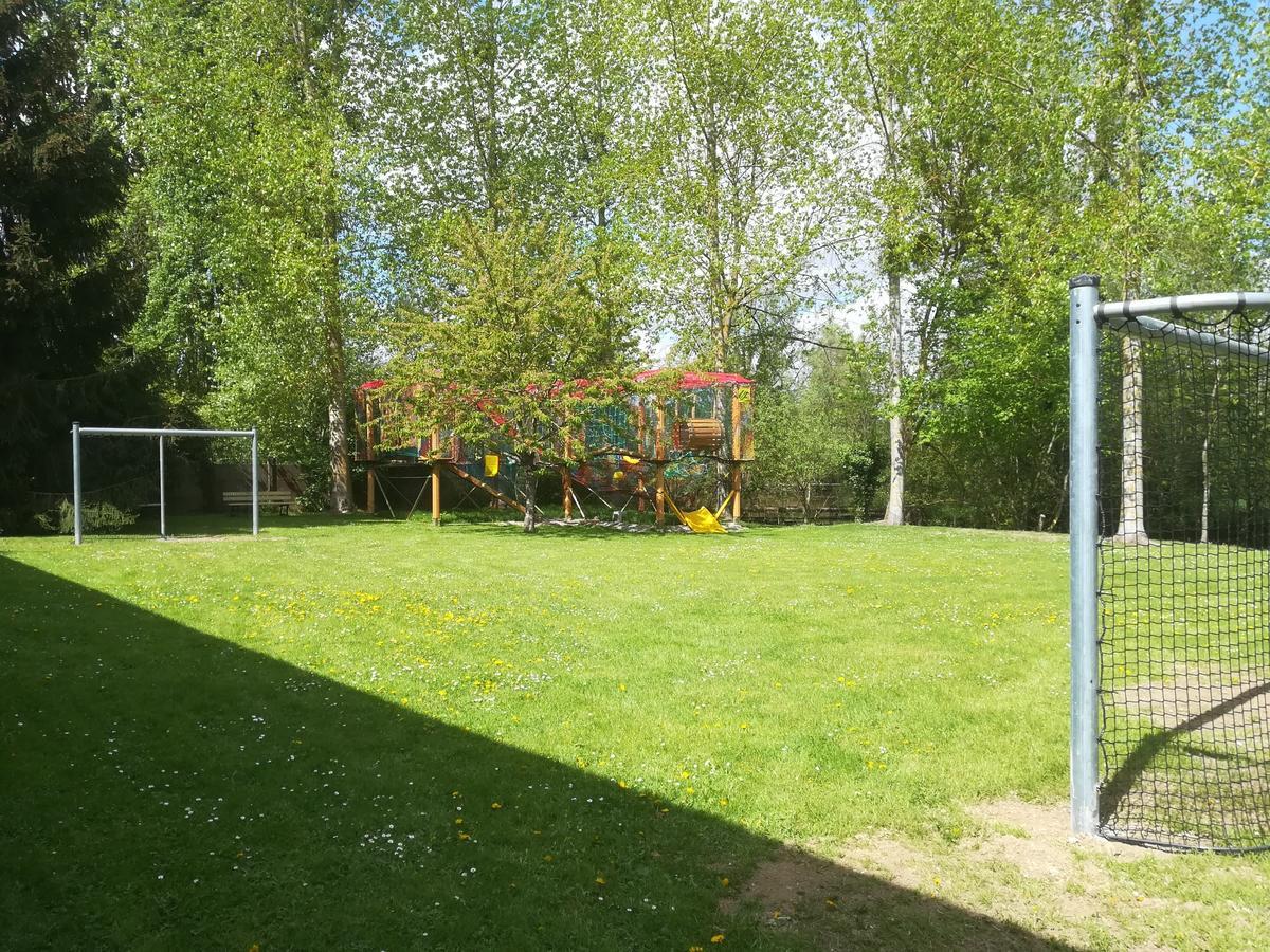 Campeggio Camping Du Vivier Aux Carpes