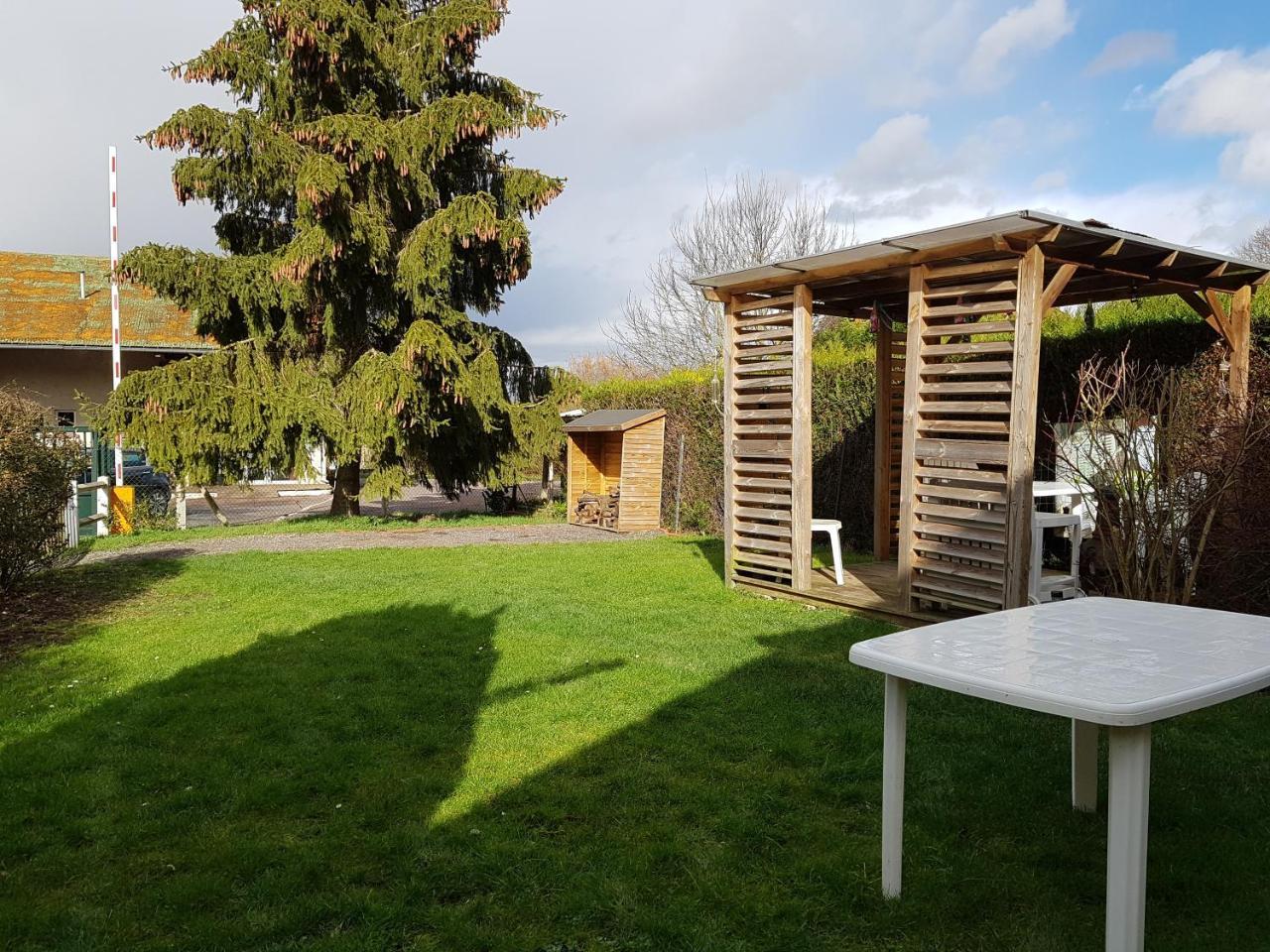 Campeggio Camping Du Vivier Aux Carpes